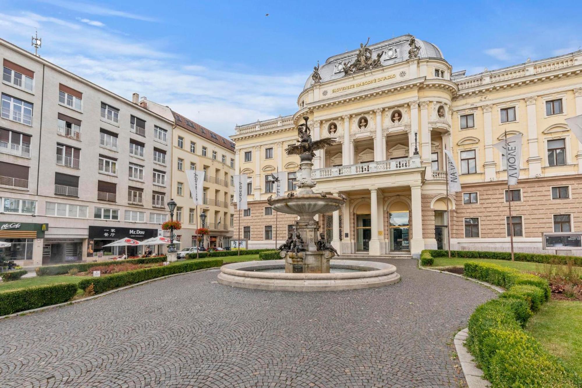 Apartmán Family Hub In Centre Bratislava Exteriér fotografie